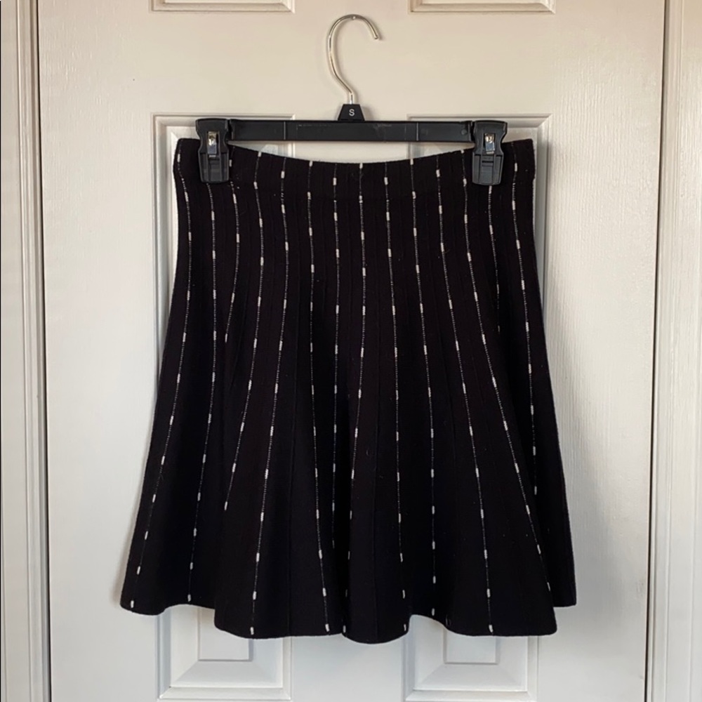 Candies Skirt Size: small